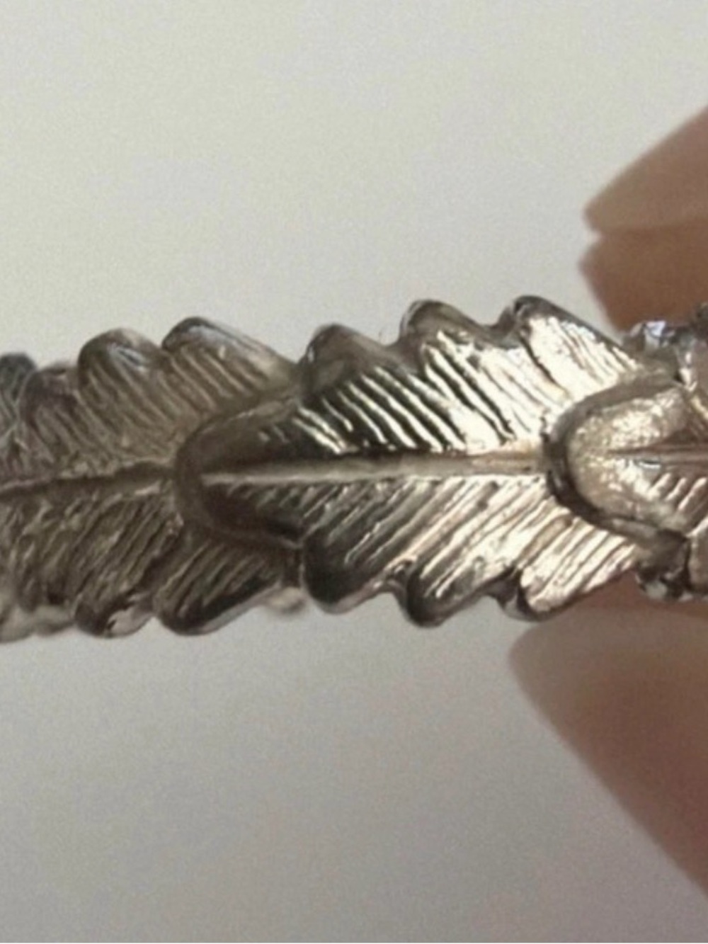 Vintage Avon Silver-tone Leaf Pattern Ring Size 6